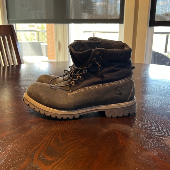 Timberland Boots - Picture 3 of 7